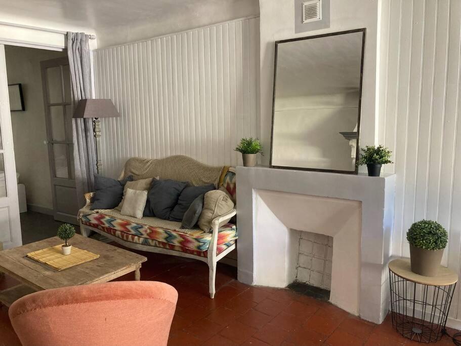 Appartamento Superbe T2 Au Coeur D'Aix-En-Provence Esterno foto