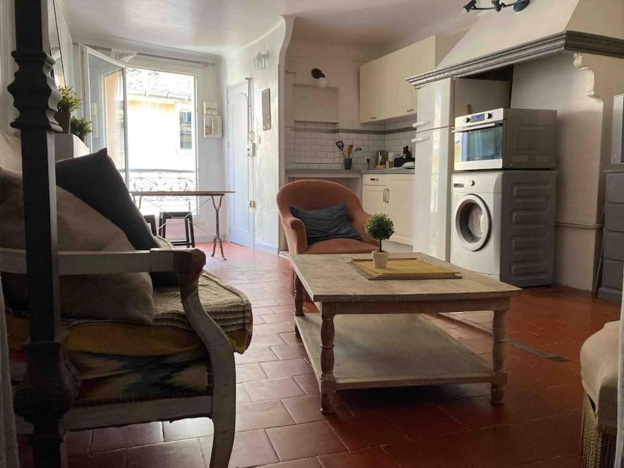 Appartamento Superbe T2 Au Coeur D'Aix-En-Provence Esterno foto